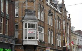 All-In Hotel